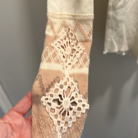 Free People Thermal Material Long Sleeve. - Picture 2 of 5